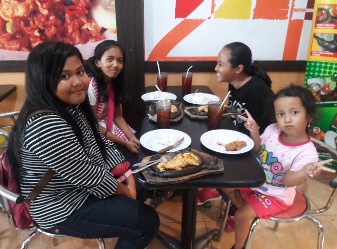 Lunch at Jl. Laban: Marto Joyo Warung That Makes You Long for More
